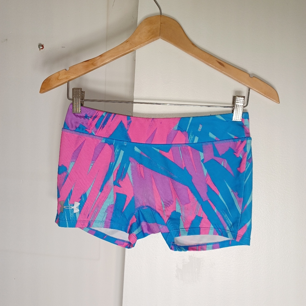 Under Armour Youth Sz XL Spandex Athletic Shorts
